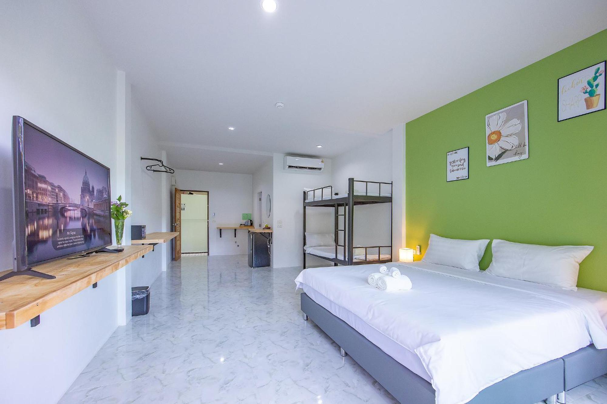 Karon Hotel At 22 Bagian luar foto