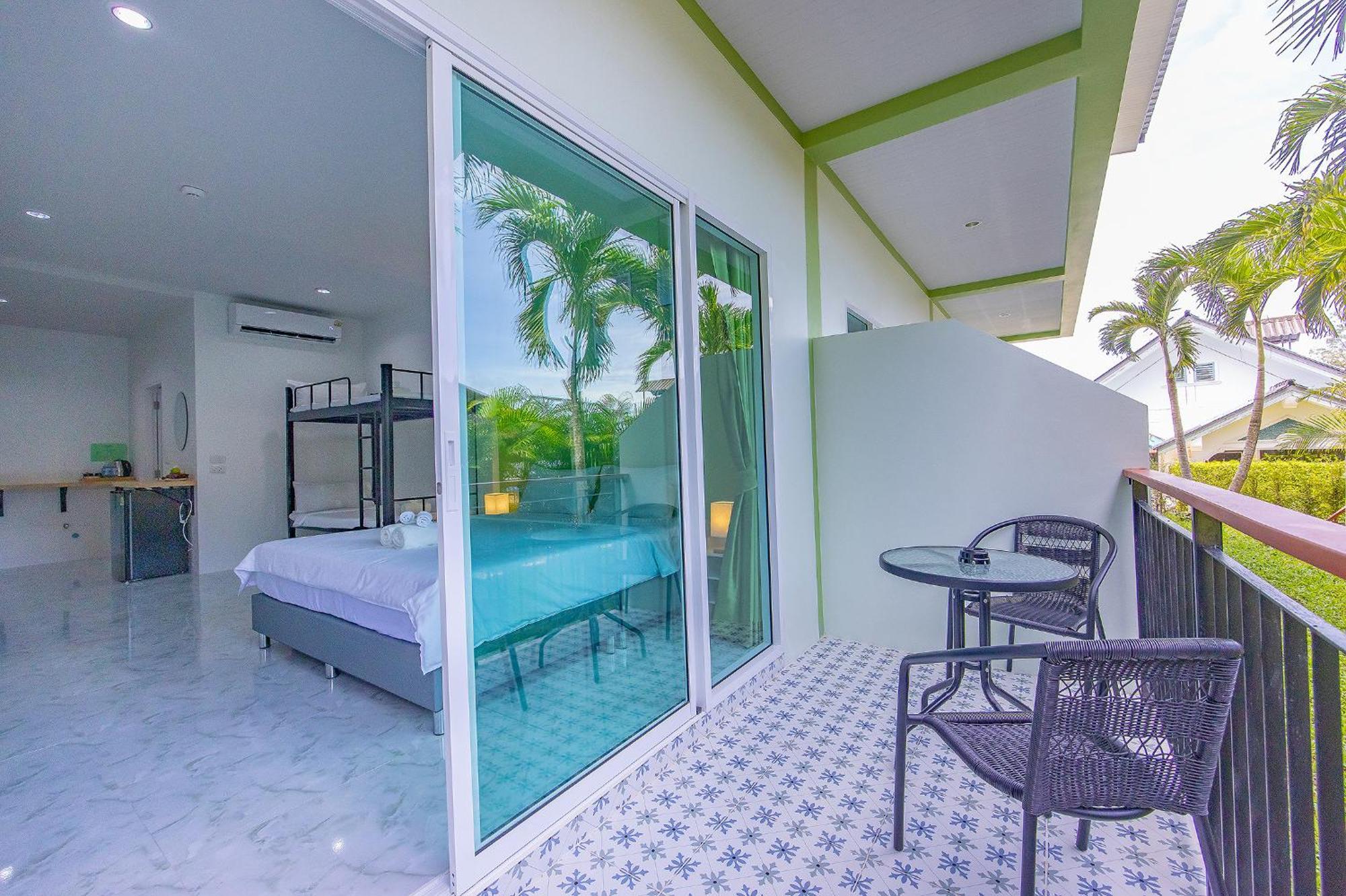 Karon Hotel At 22 Bagian luar foto